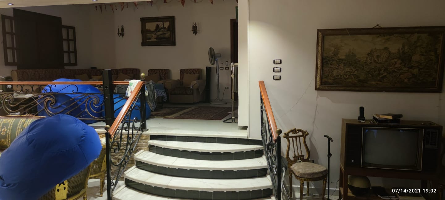 فيلا منفصله للبيع 560م فى جنوب الاكاديميه (ه)