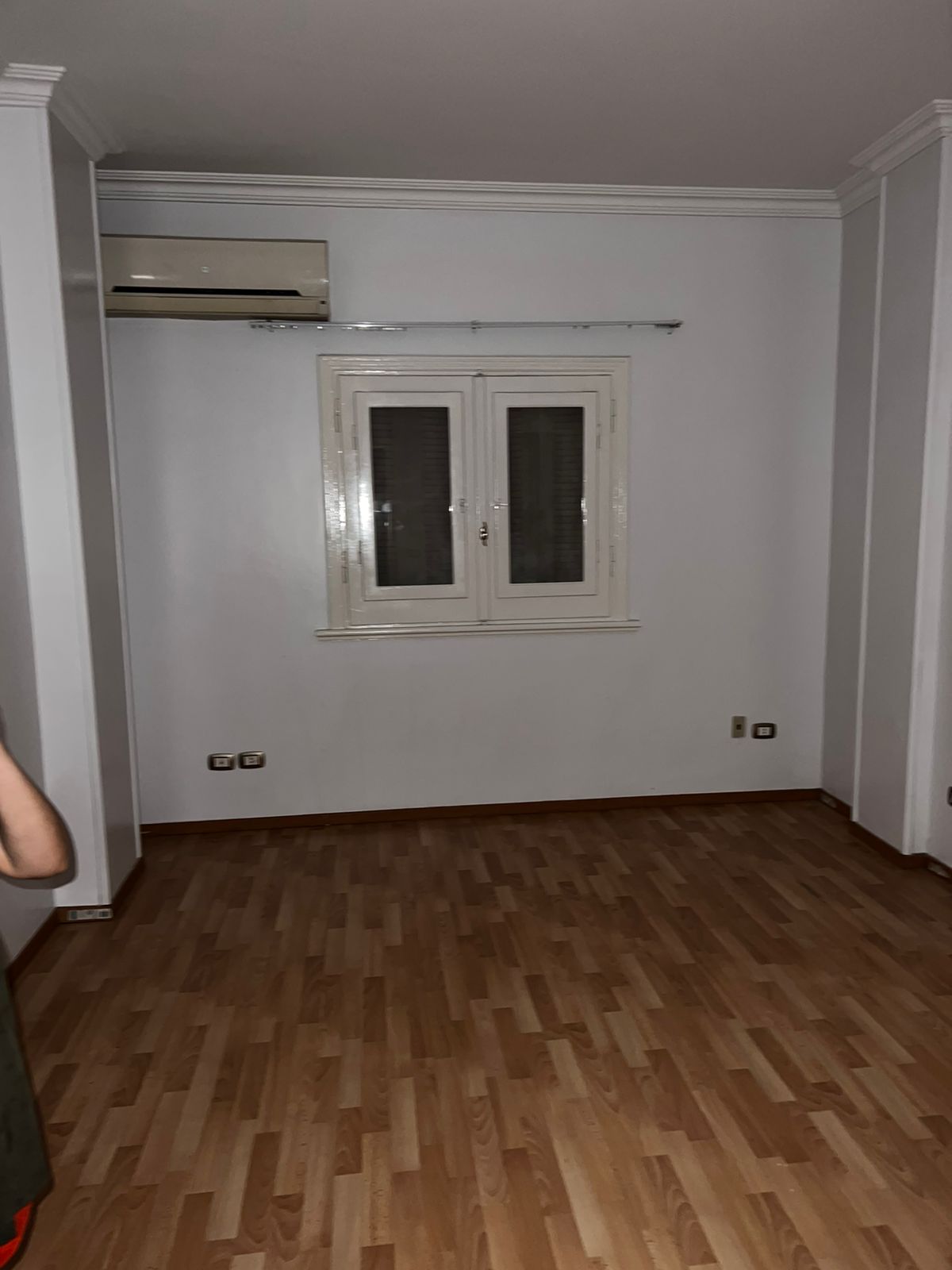 شقة 200م للايجار في فيلات الياسمين 2